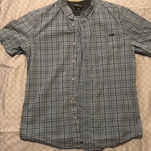 EUC O’Neill button down shirt. Perfect for back to school.
